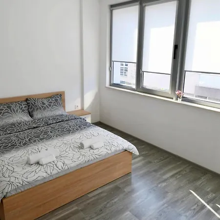 Cozy Apartment 1 *
